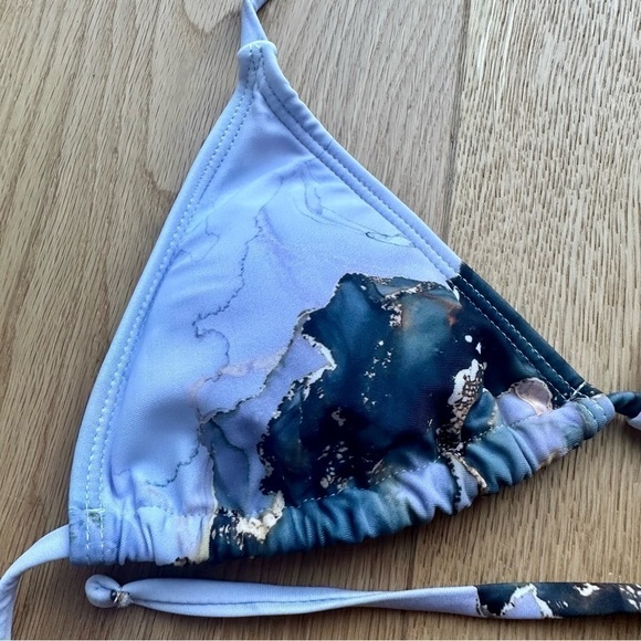 NEW SHEIN WATER COLOUR MARBLE TRIANGLE BIKINI TOP - S - Picture 3 of 8